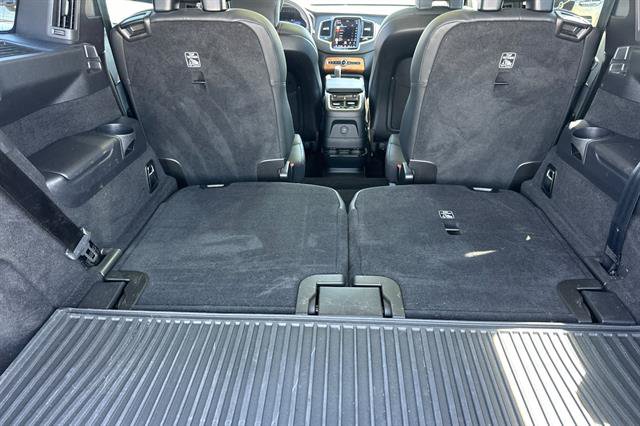 Certified 2023 Volvo XC90 T8 Plus w/ Protection Package Premier AWD/4WD image 17