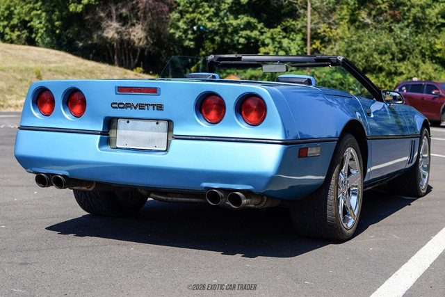 Used 1988 Chevrolet Corvette Convertible RWD image 8