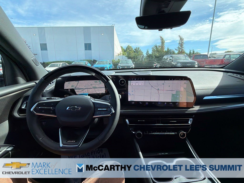 New 2027 Chevrolet Traverse Z71 w/ Enhanced Driving Package AWD/4WD image 18