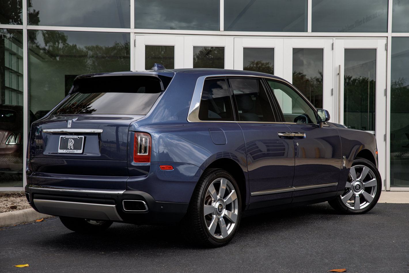 Certified 2019 Rolls-Royce Cullinan AWD/4WD image 12