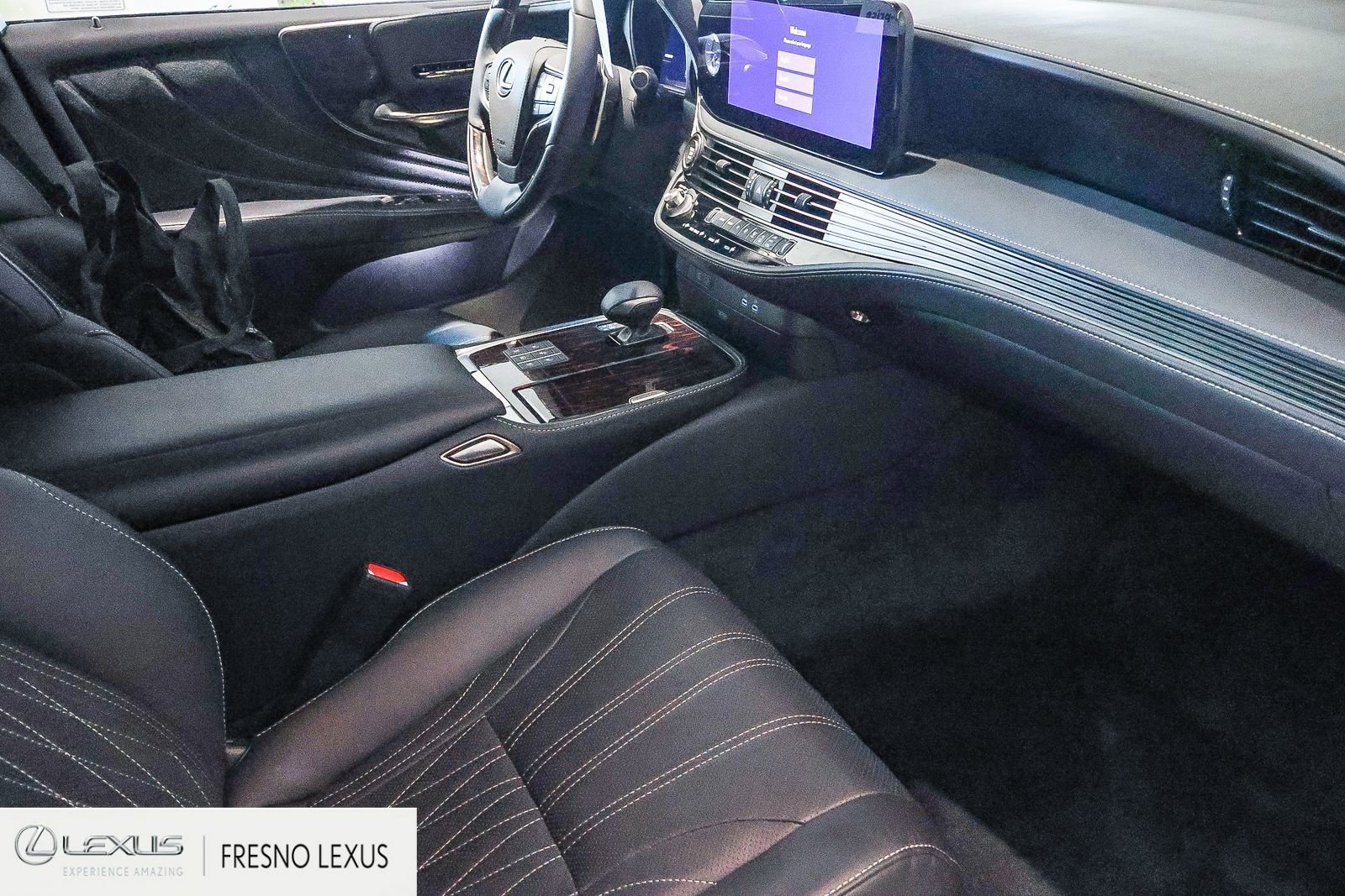 Certified 2023 Lexus LS 500 w/ Interior Upgrade Package image 12