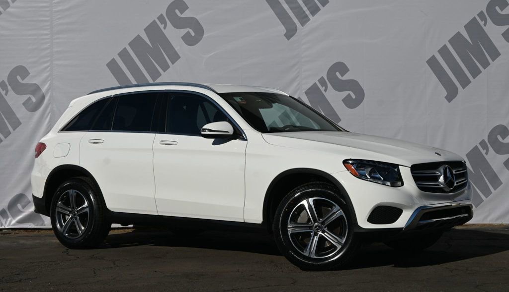 Used 2019 Mercedes-Benz GLC 300 4MATIC image 3