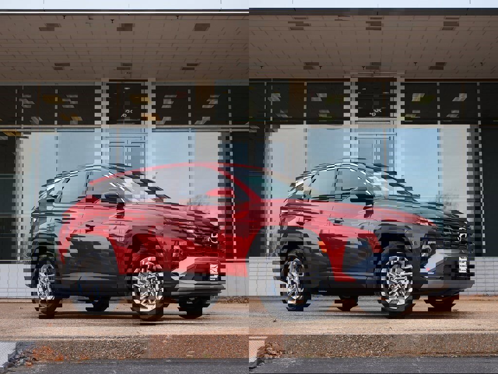 Certified 2025 Hyundai Tucson SE