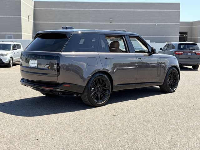 New 2026 Land Rover Range Rover Long Wheelbase SE AWD/4WD image 18