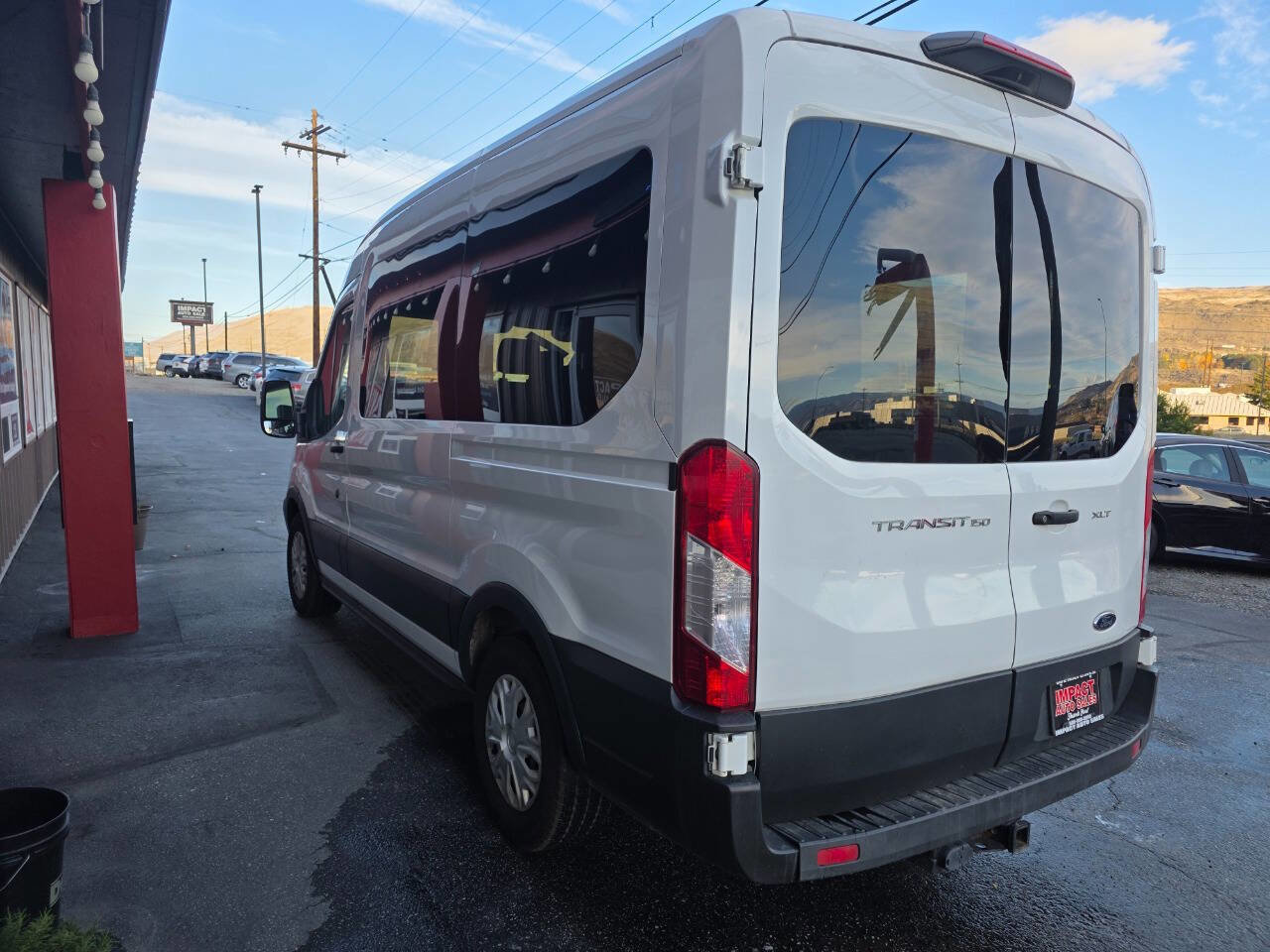 Used 2019 Ford Transit 150 XLT image 13