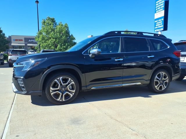 Used 2023 Subaru Ascent Touring AWD/4WD image 10