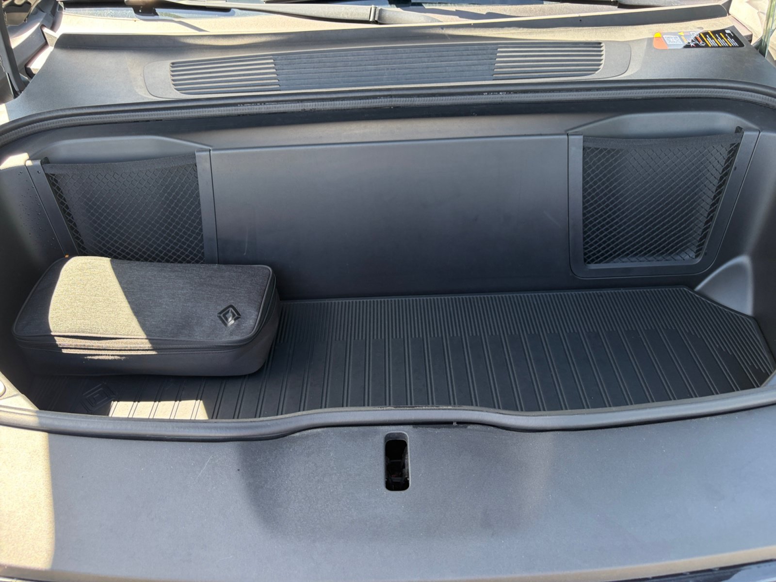 Used 2025 Rivian R1T Adventure AWD/4WD image 28