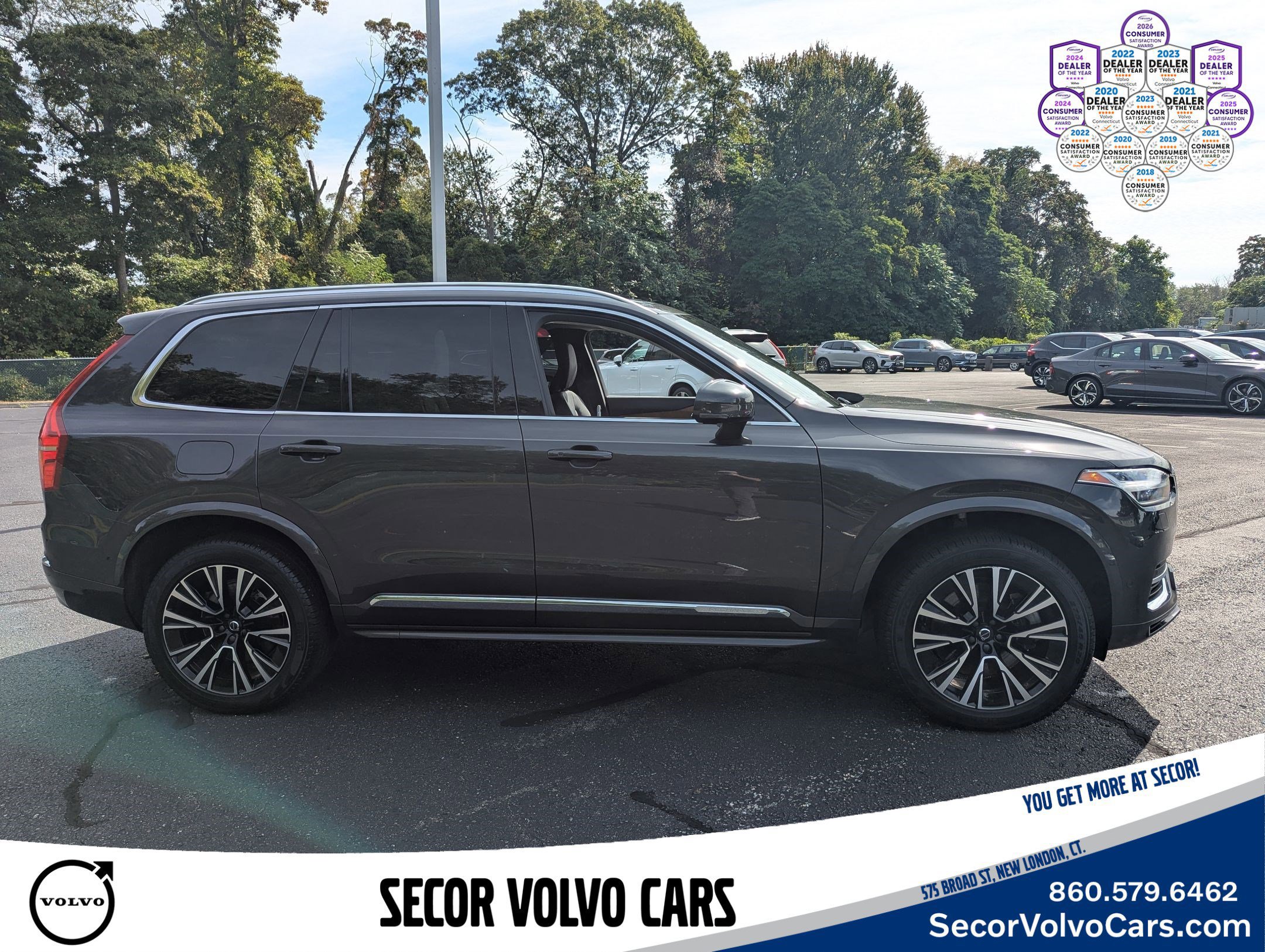 Certified 2024 Volvo XC90 T8 Plus w/ Protection Package Premier image 3
