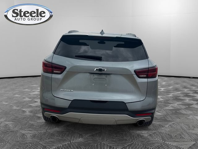 Used 2024 Chevrolet Blazer LT FWD image 4