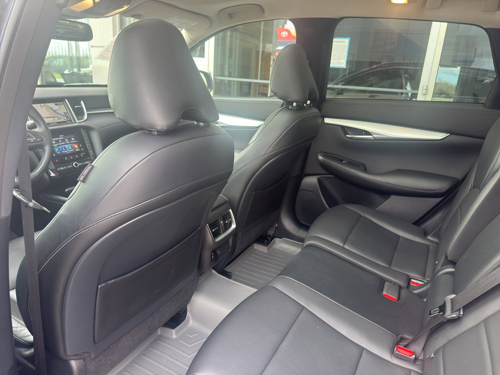 Used 2020 INFINITI QX50 Luxe w/ Navigation Package image 7