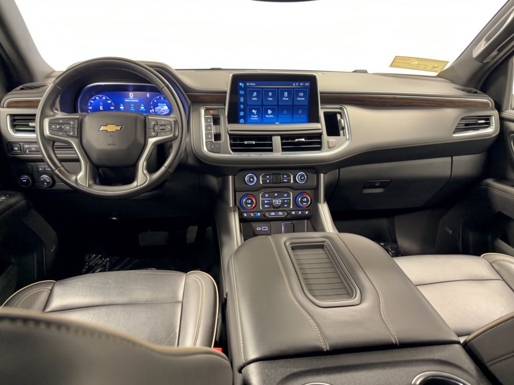 Used 2024 Chevrolet Suburban Premier RWD image 17