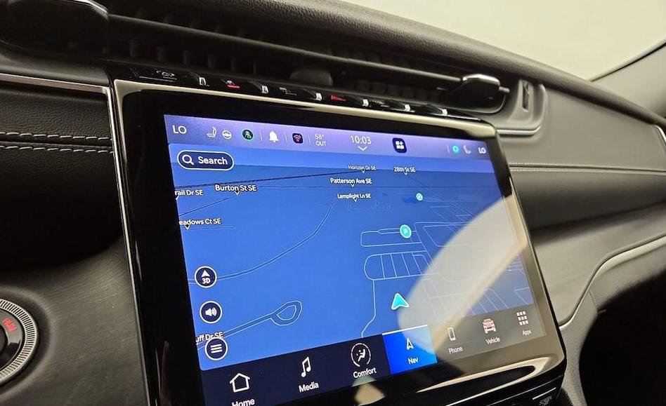 Used 2023 Jeep Grand Cherokee Limited AWD/4WD image 10