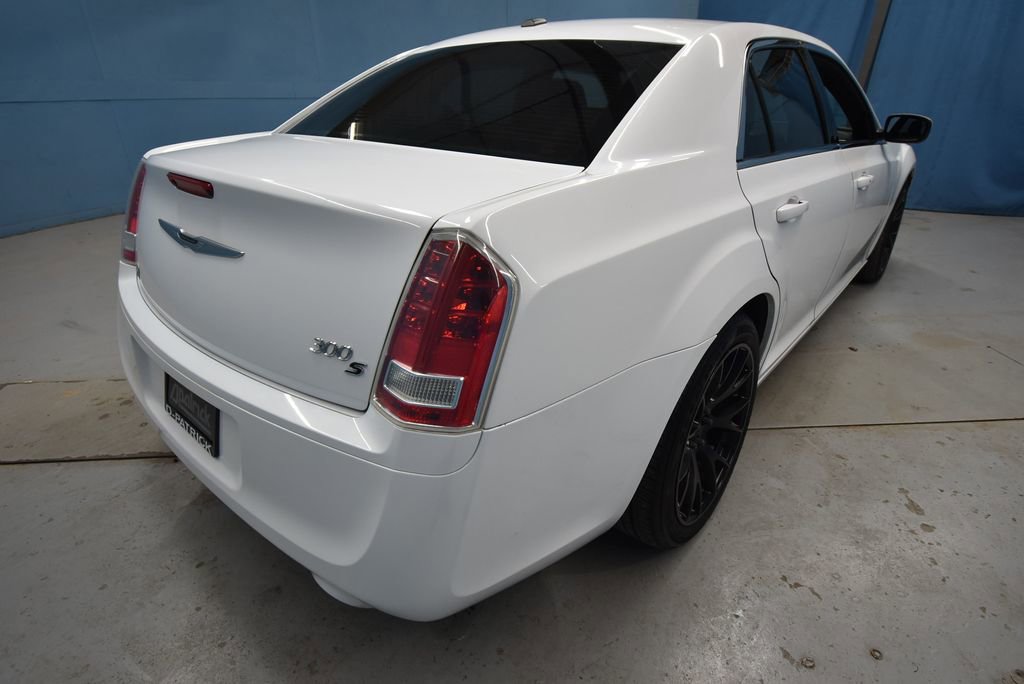 Used 2013 Chrysler 300 S image 31
