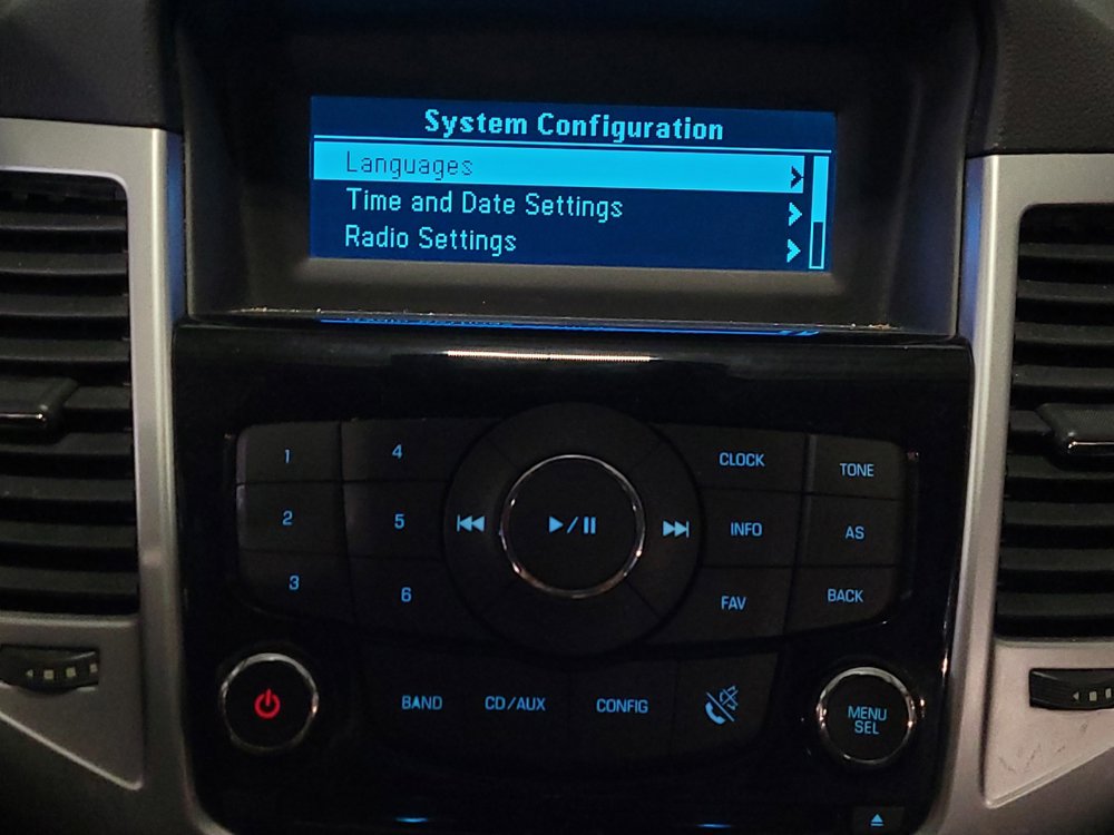 Used 2014 Chevrolet Cruze LS FWD image 25