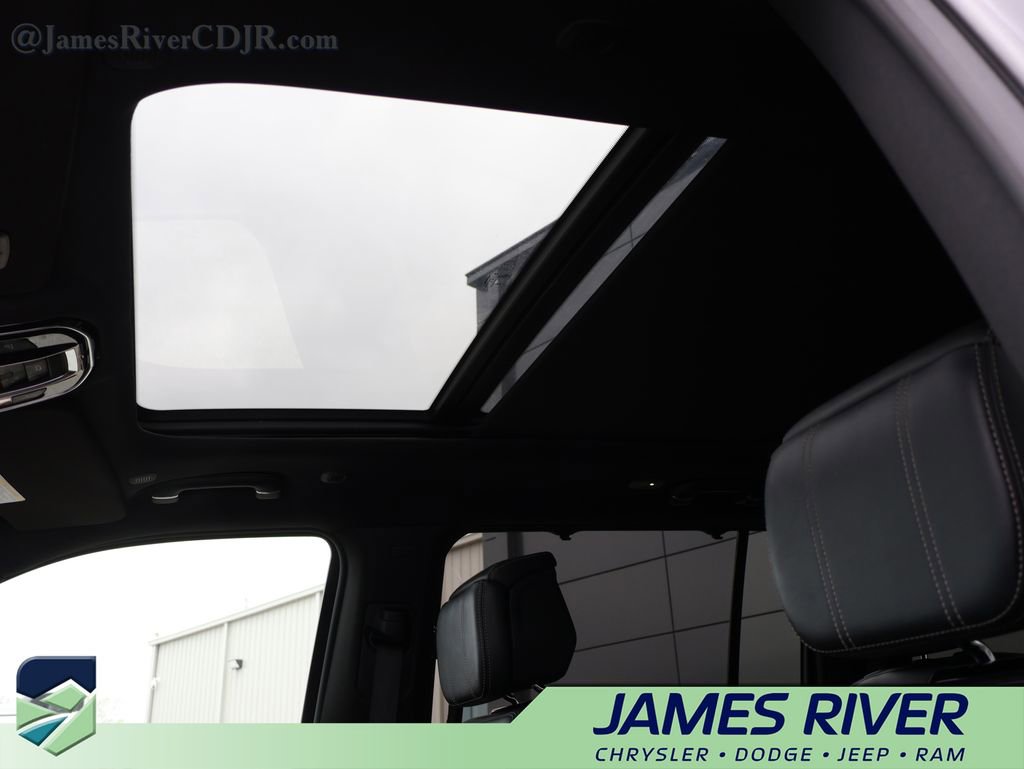 Used 2024 Jeep Grand Wagoneer L 4WD image 29