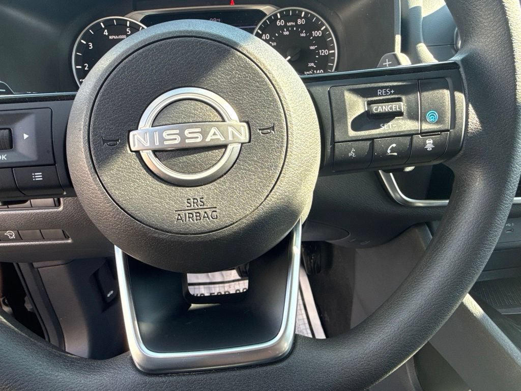 Used 2023 Nissan Rogue SV AWD/4WD image 18