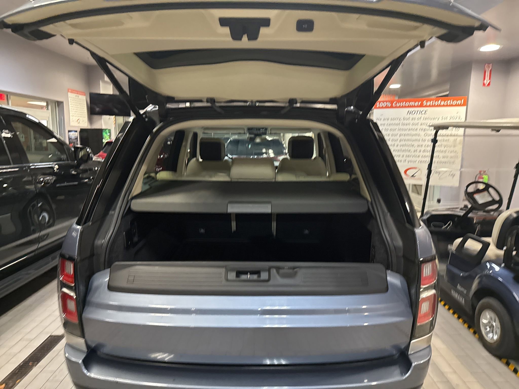 Used 2020 Land Rover Range Rover HSE AWD/4WD image 14
