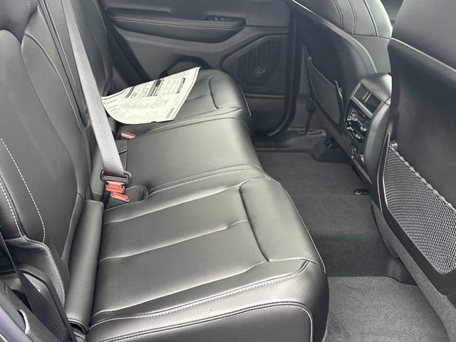 New 2025 Jeep Grand Cherokee Limited w/ Trailer Tow Package image 16