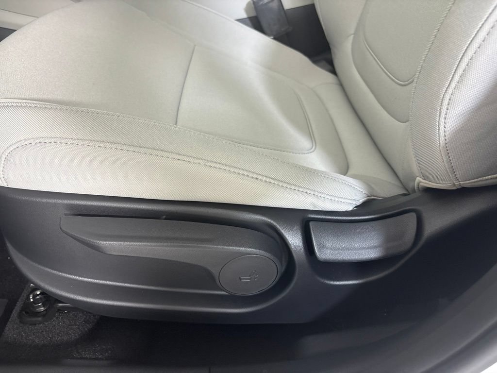 New 2026 Hyundai Tucson SE w/ Tow & Go Package FWD image 15