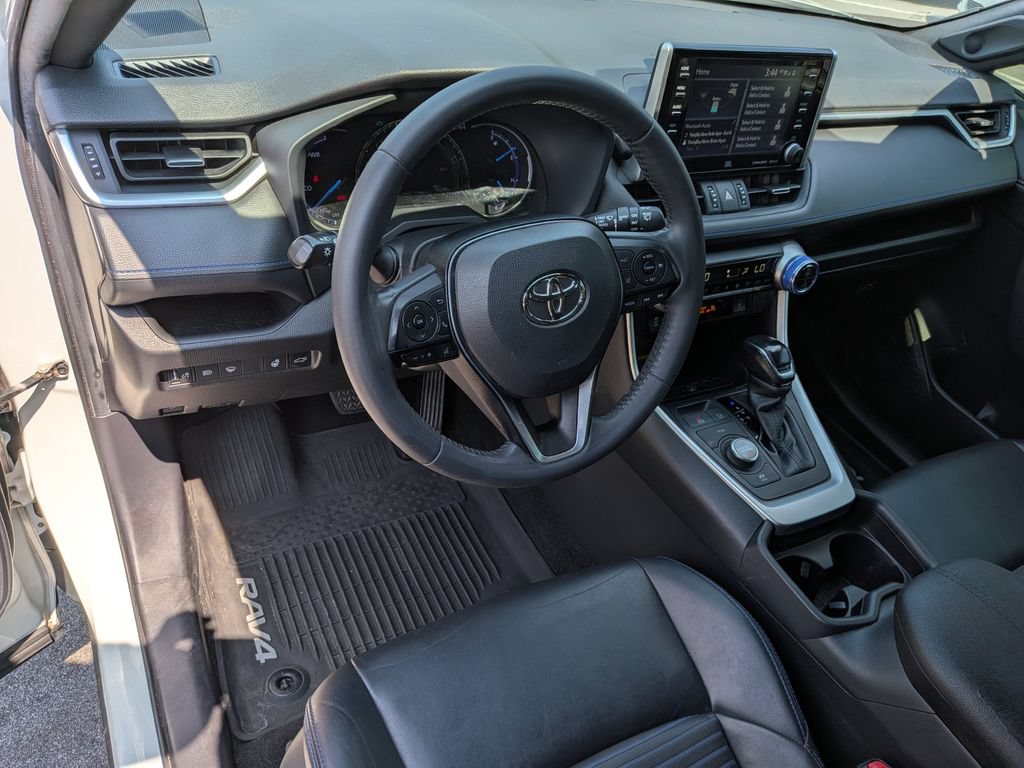Used 2020 Toyota RAV4 XSE AWD/4WD image 12