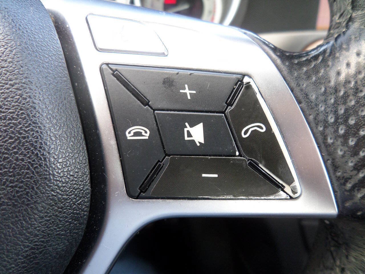 Used 2012 Mercedes-Benz C 250 Sedan image 30