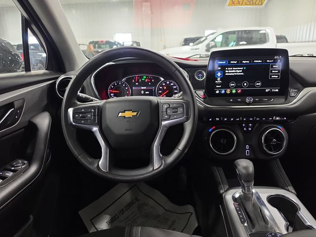 Used 2025 Chevrolet Blazer LT AWD/4WD image 10
