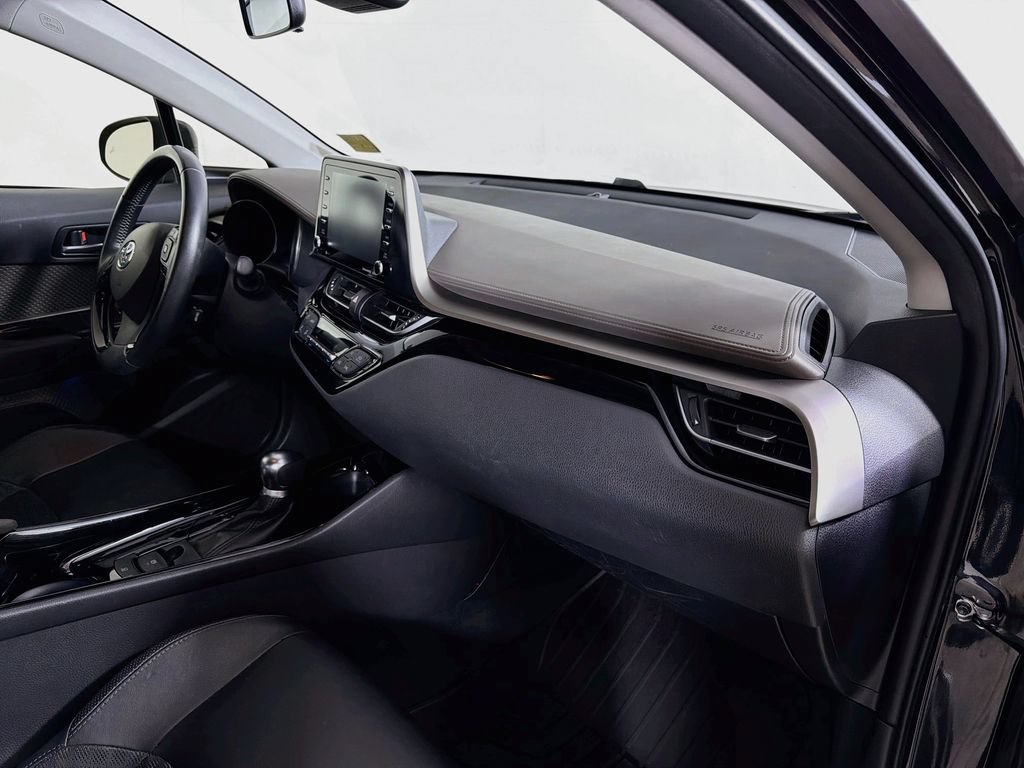 Used 2020 Toyota C-HR Limited FWD image 24