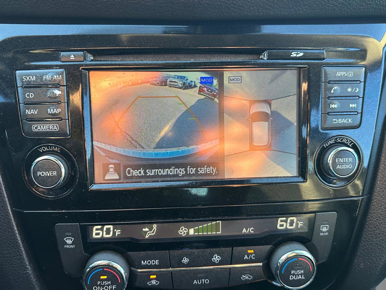 Used 2017 Nissan Rogue Sport SL w/ SL Premium Package FWD image 16