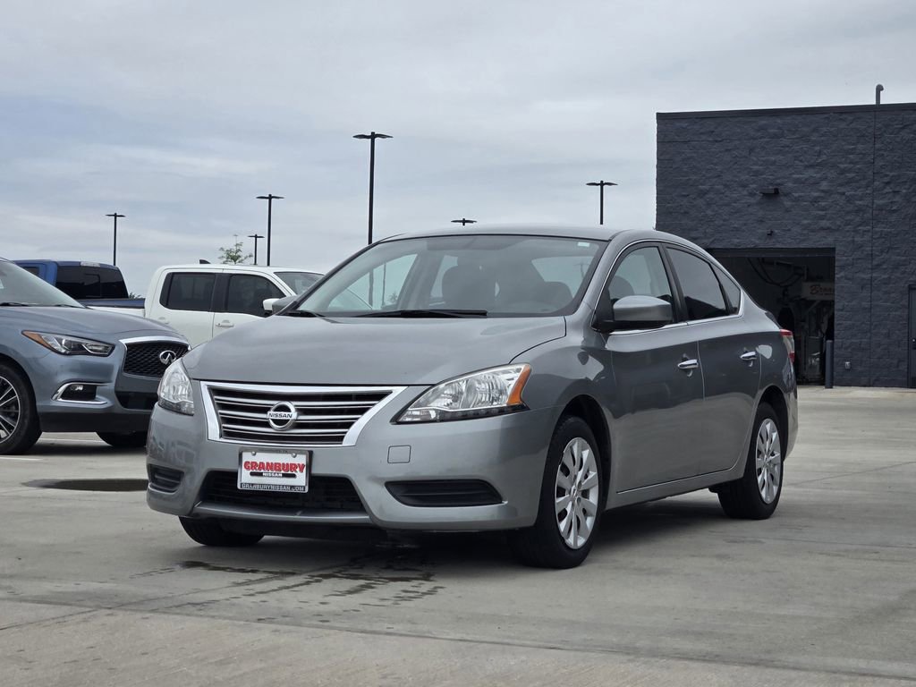 Used 2014 Nissan Sentra SV FWD image 2