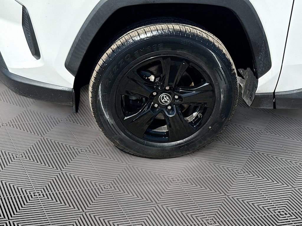 Used 2023 Toyota RAV4 XLE image 19