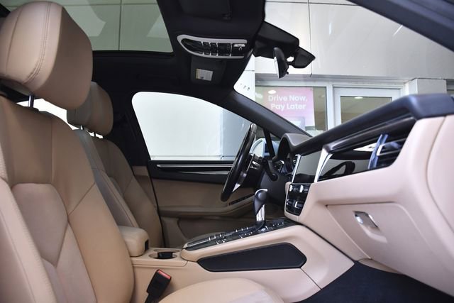 Used 2019 Porsche Macan AWD/4WD image 28