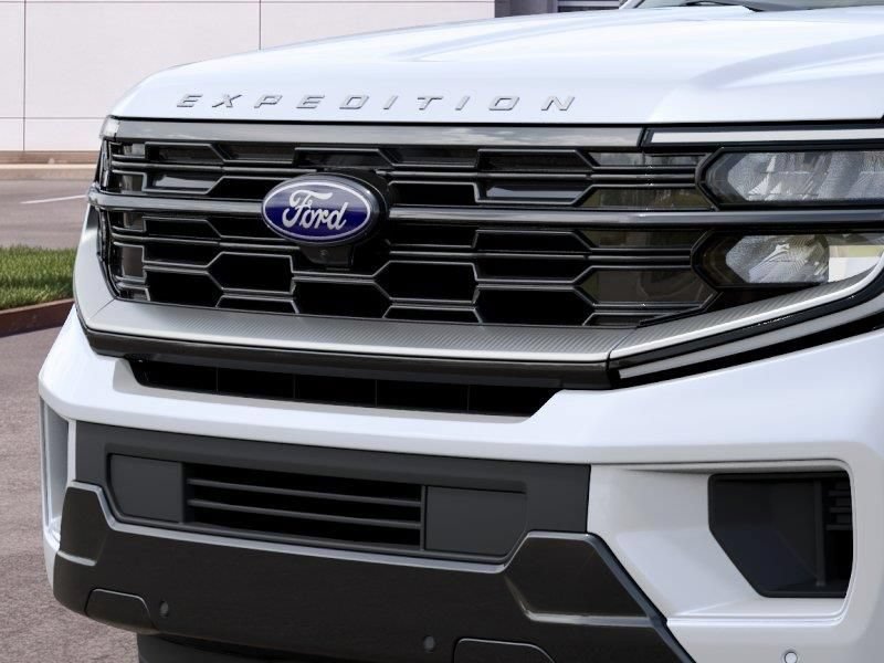 New 2027 Ford Expedition Platinum w/ Driver's Package AWD/4WD image 17