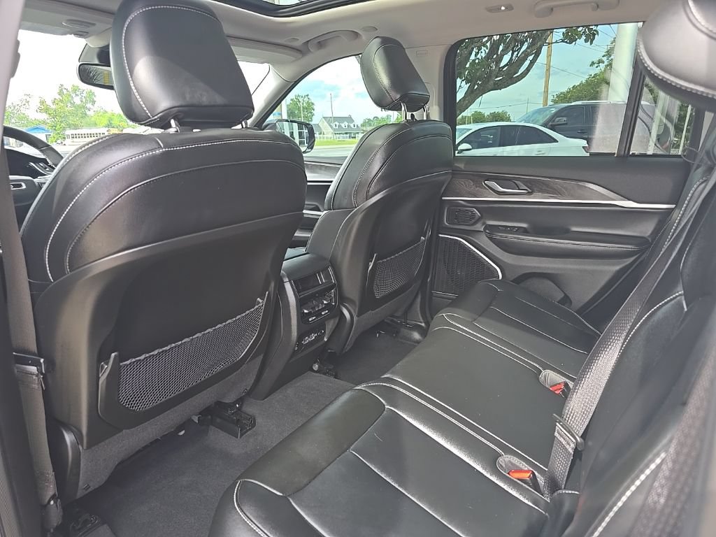Used 2022 Jeep Grand Cherokee Limited 4xe AWD/4WD image 17