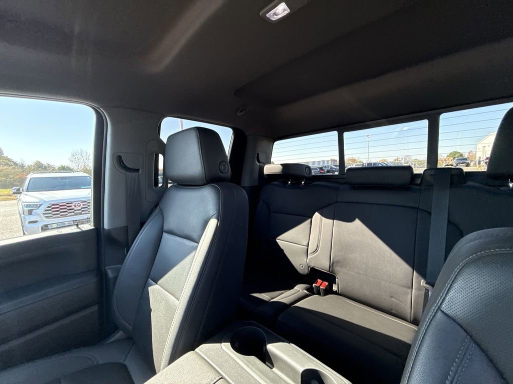 Certified 2022 GMC Sierra 2500 SLT w/ SLT Preferred Package image 10