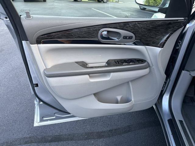 Used 2014 Buick Enclave Leather FWD image 5