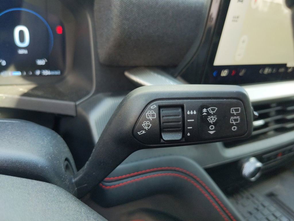 Certified 2025 Ford Explorer ST image 33