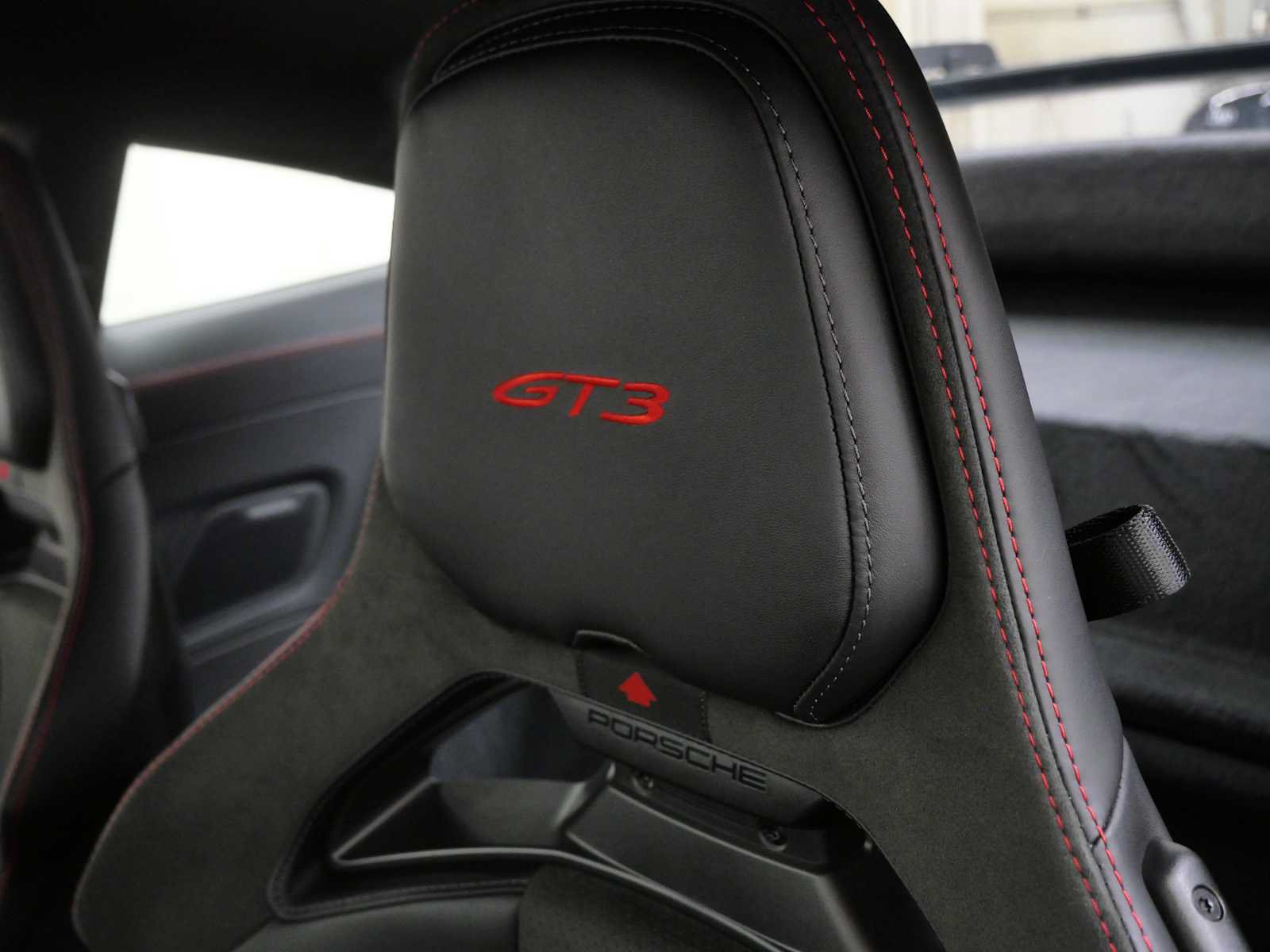Used 2026 Porsche 911 GT3 RWD image 17