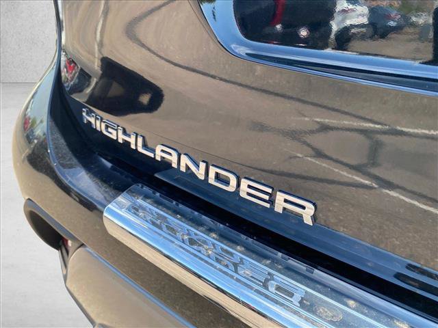 Used 2026 Toyota Highlander Platinum AWD/4WD image 17