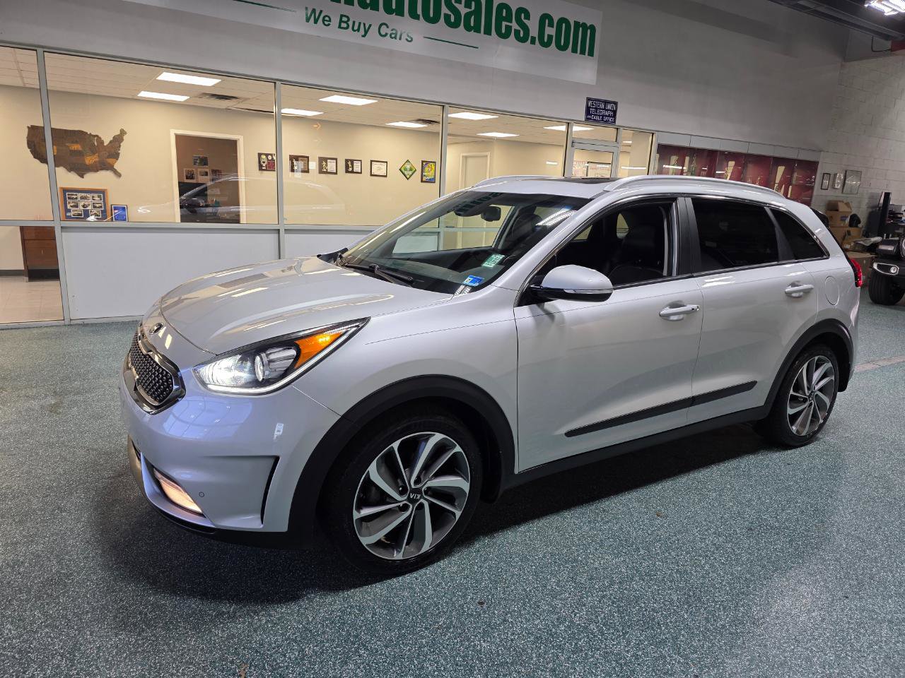 Used 2018 Kia Niro Touring image 2
