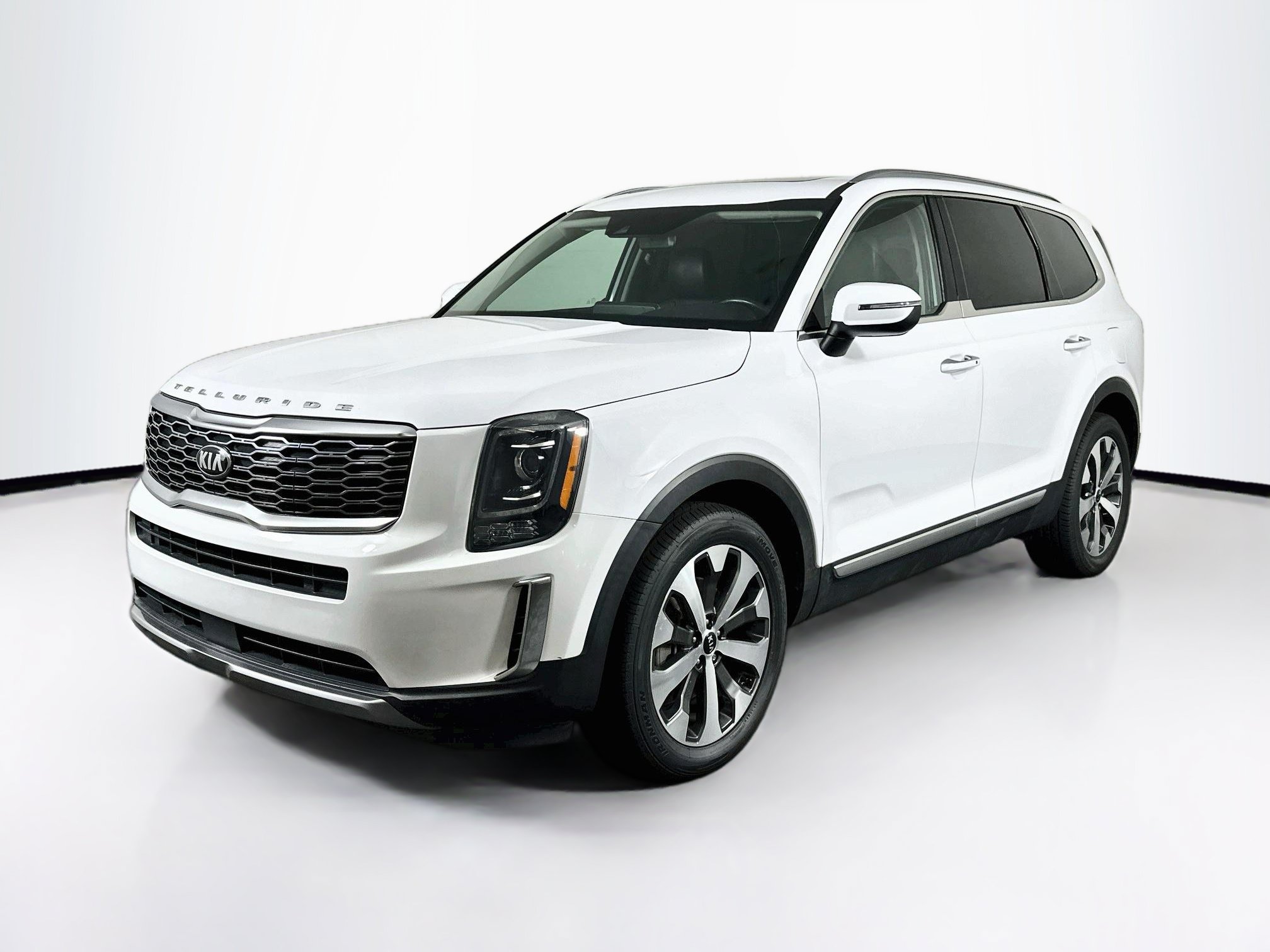 Used 2021 Kia Telluride S FWD image 3