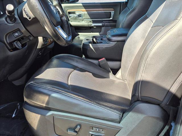 Used 2017 RAM 1500 Laramie w/ Convenience Group AWD/4WD image 18