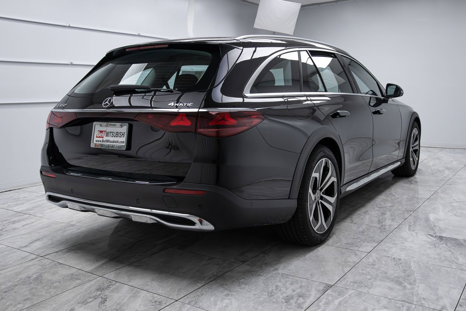 Used 2025 Mercedes-Benz E 450 4MATIC All-Terrain Wagon image 9