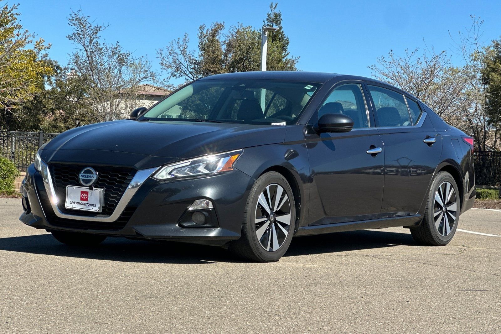 Used 2019 Nissan Altima 2.5 SL FWD image 8