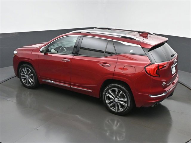 Used 2018 GMC Terrain Denali w/ Comfort Package image 40