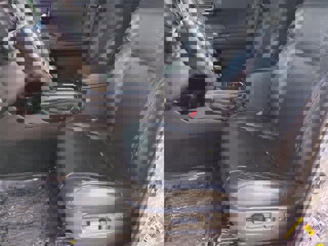 Used 2021 Toyota Tacoma TRD Off-Road w/ TRD Premium Off Road Package image 17