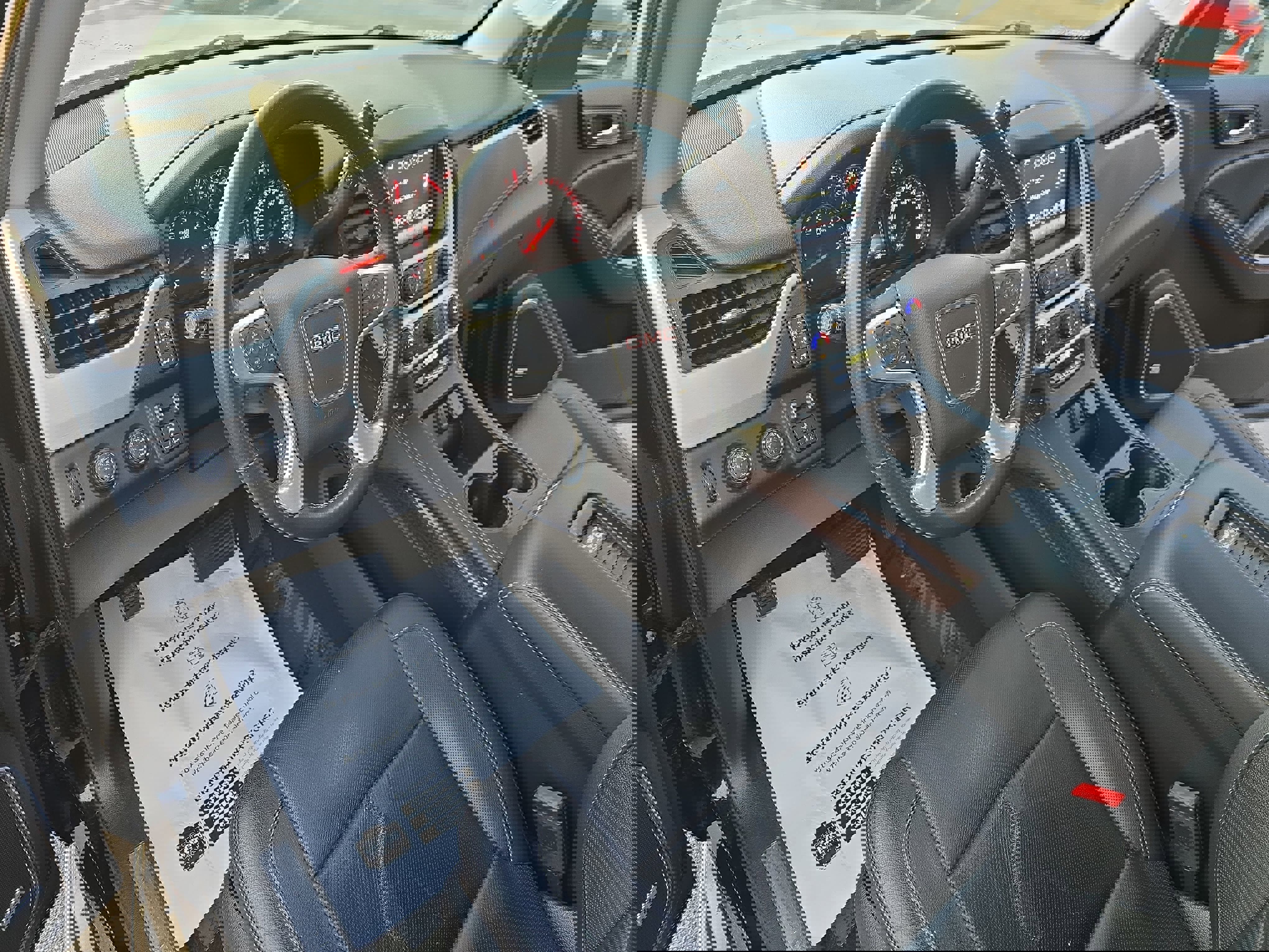 Used 2016 GMC Yukon SLT w/ HD Trailering Package image 18