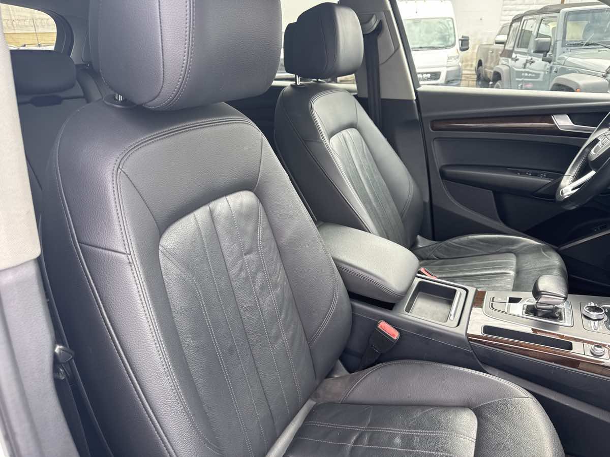 Used 2018 Audi Q5 2.0T Premium Plus w/ Premium Plus Package AWD/4WD image 12