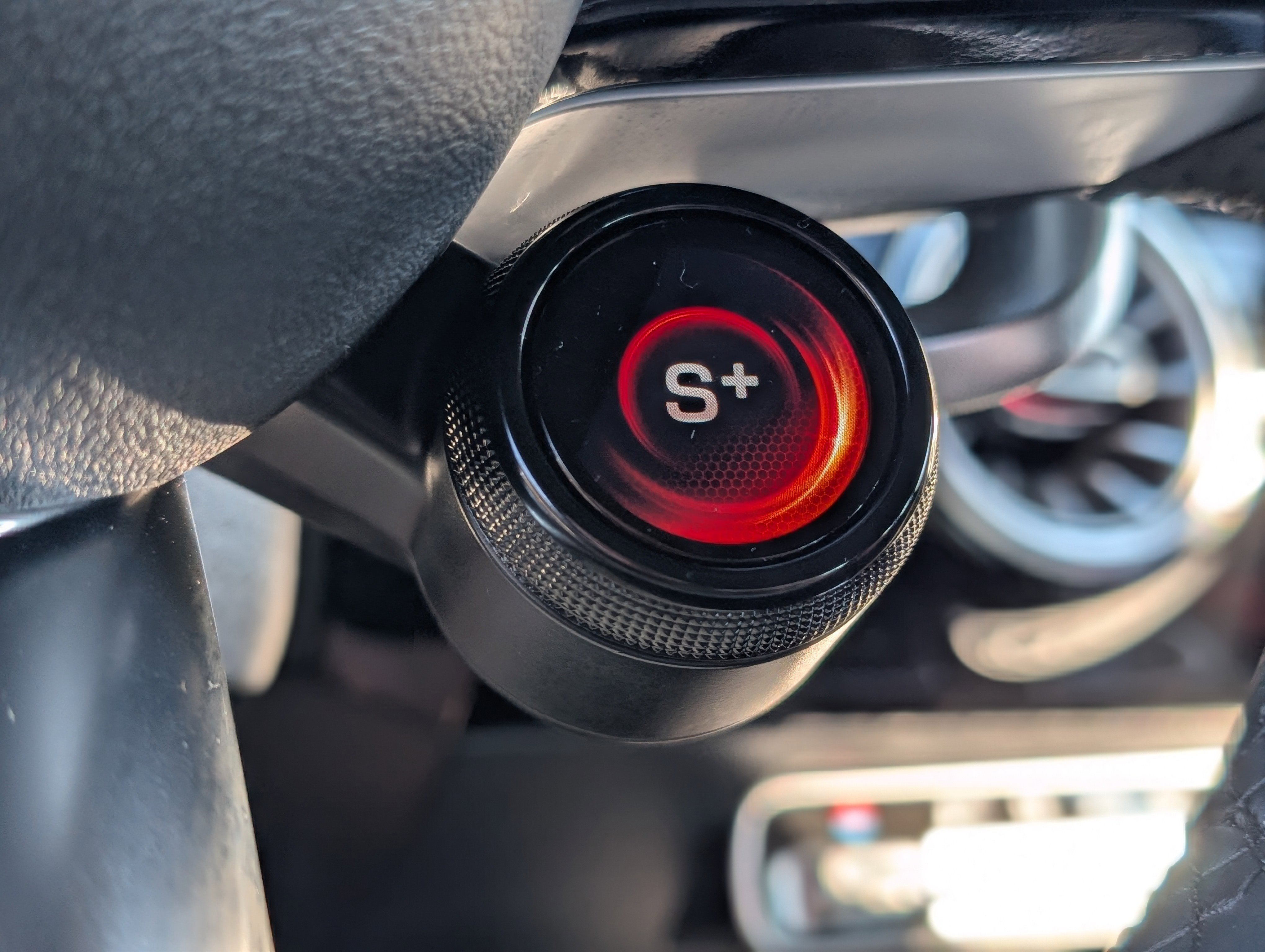 Used 2025 Mercedes-Benz CLA 35 AMG 4MATIC image 31