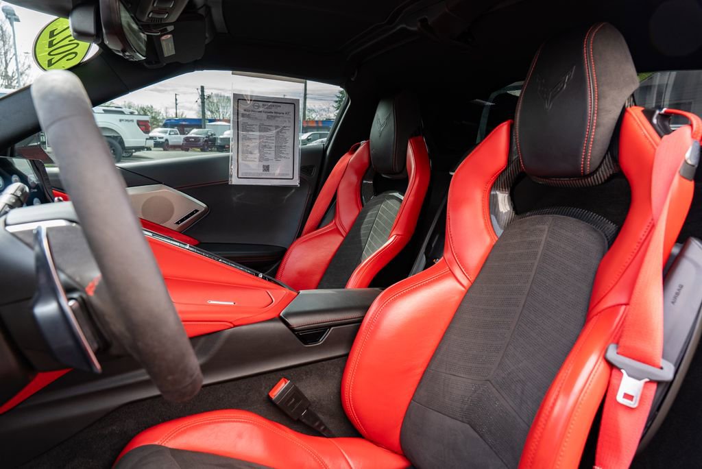 Used 2022 Chevrolet Corvette Stingray w/ Z51 Performance Package image 15