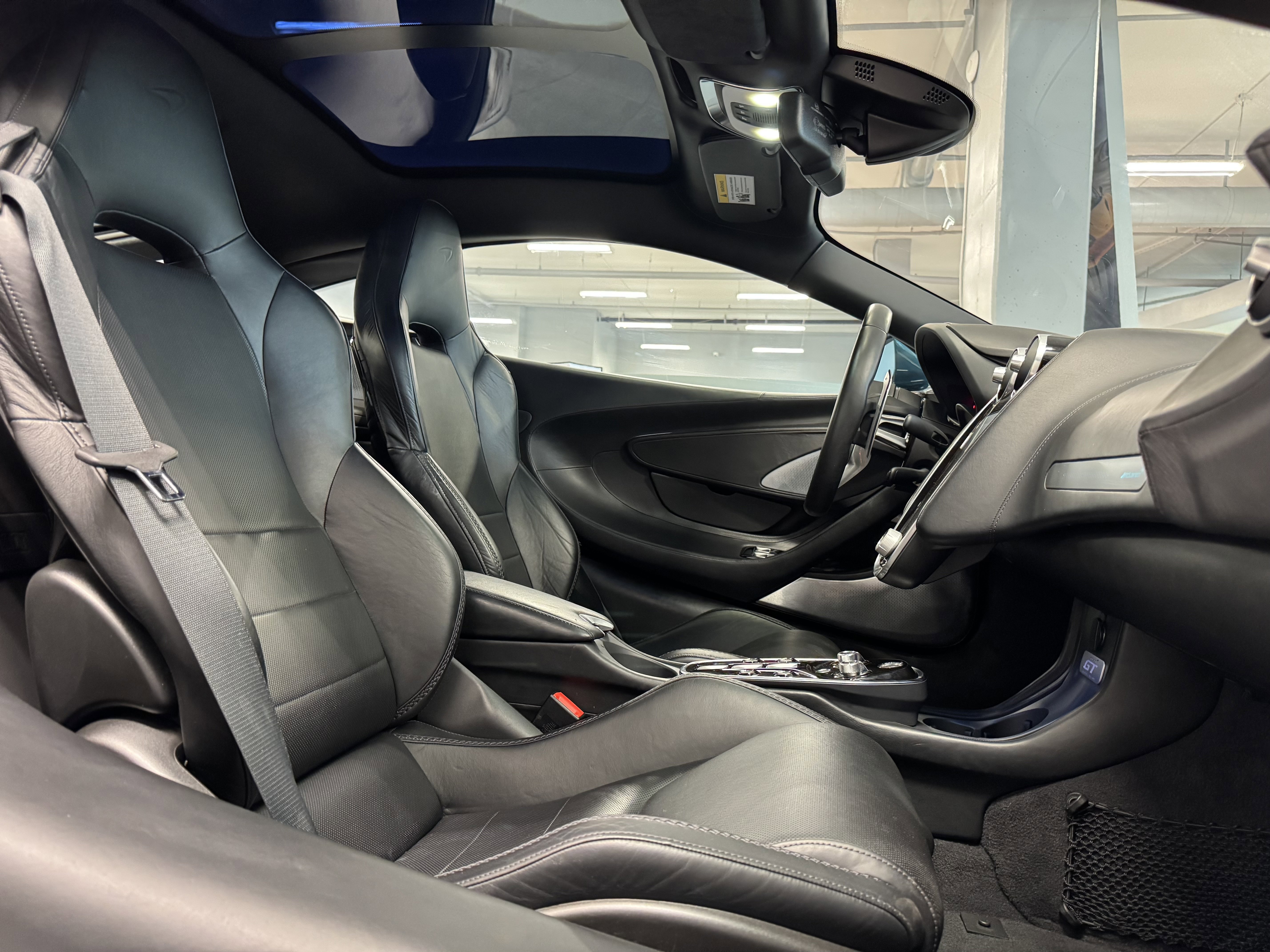 Used 2021 McLaren GT image 12